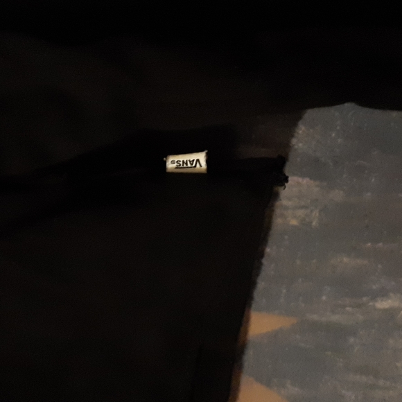 EUC Vans long sleeve cropped tee shirt roses & checkered print on back ex-small - Picture 2 of 5